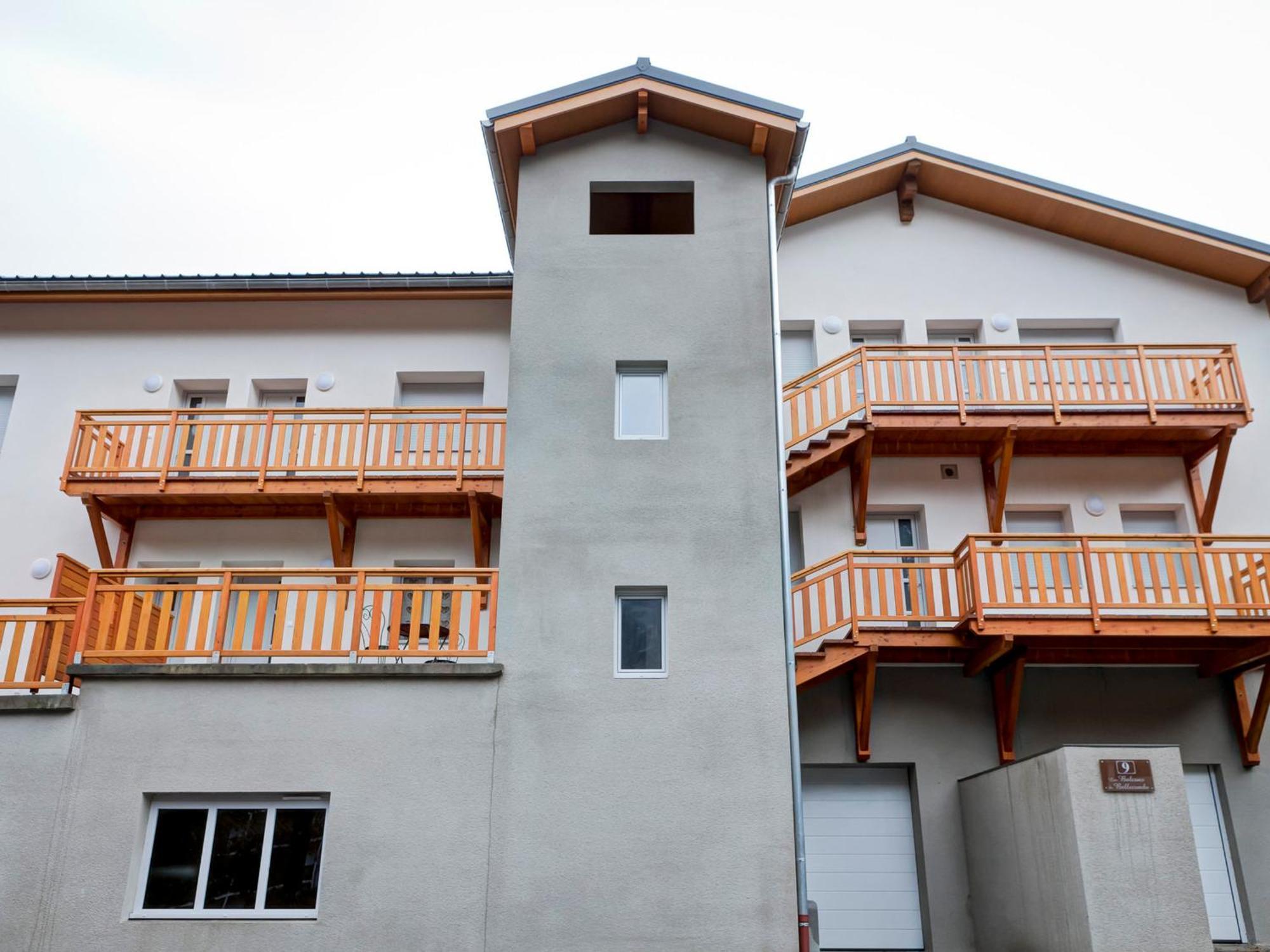 Appartement Neuf 2* Au Centre De Brides Avec Terrasse, Proche Telecabines Et Commerces - Fr-1-512-41 Kültér fotó