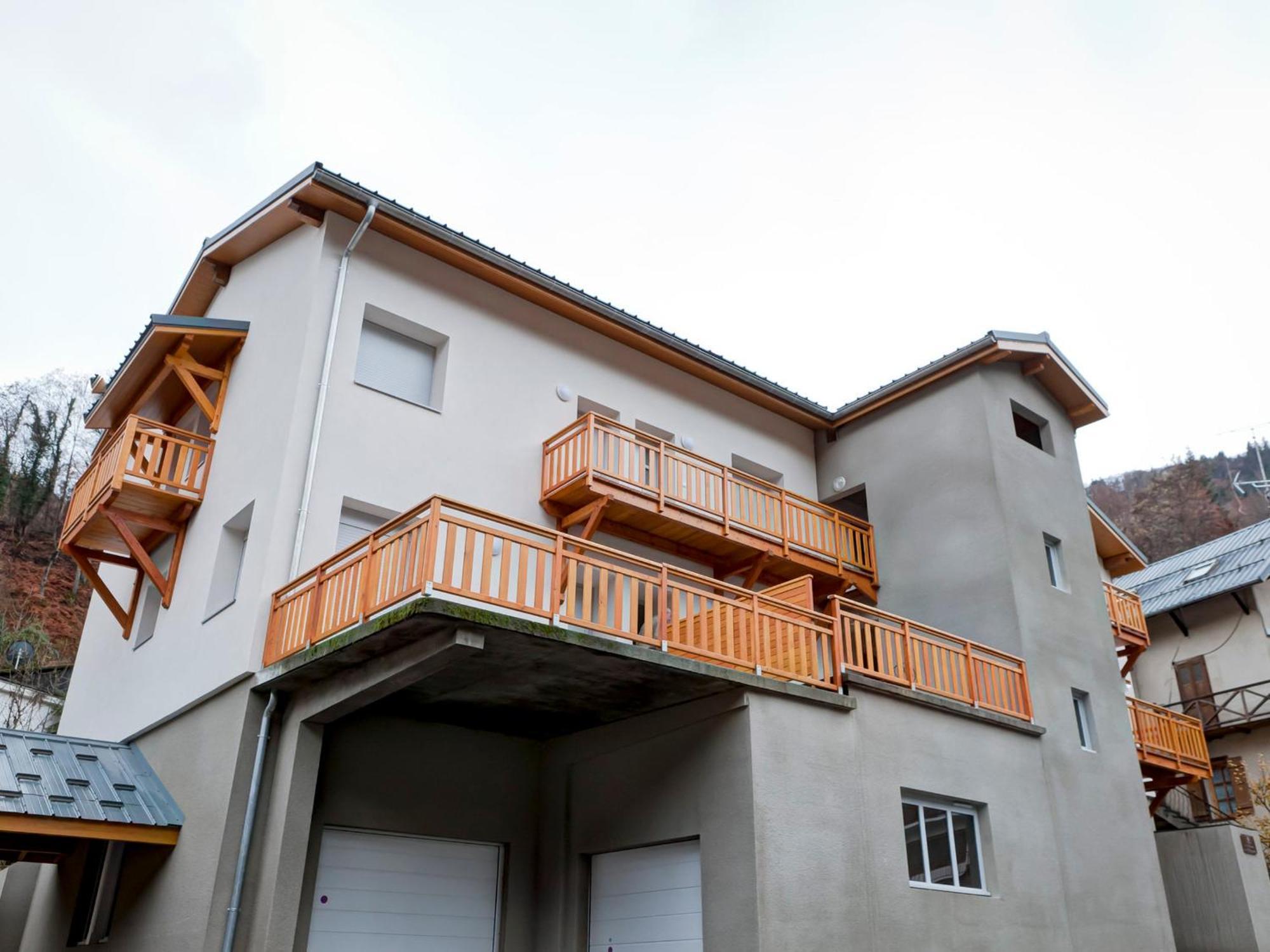Appartement Neuf 2* Au Centre De Brides Avec Terrasse, Proche Telecabines Et Commerces - Fr-1-512-41 Kültér fotó